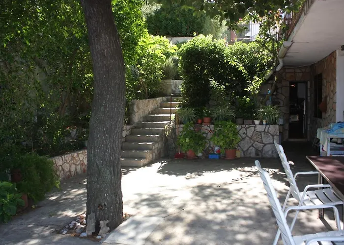 5728a Apartment