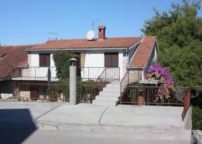 Apartment 5728a *